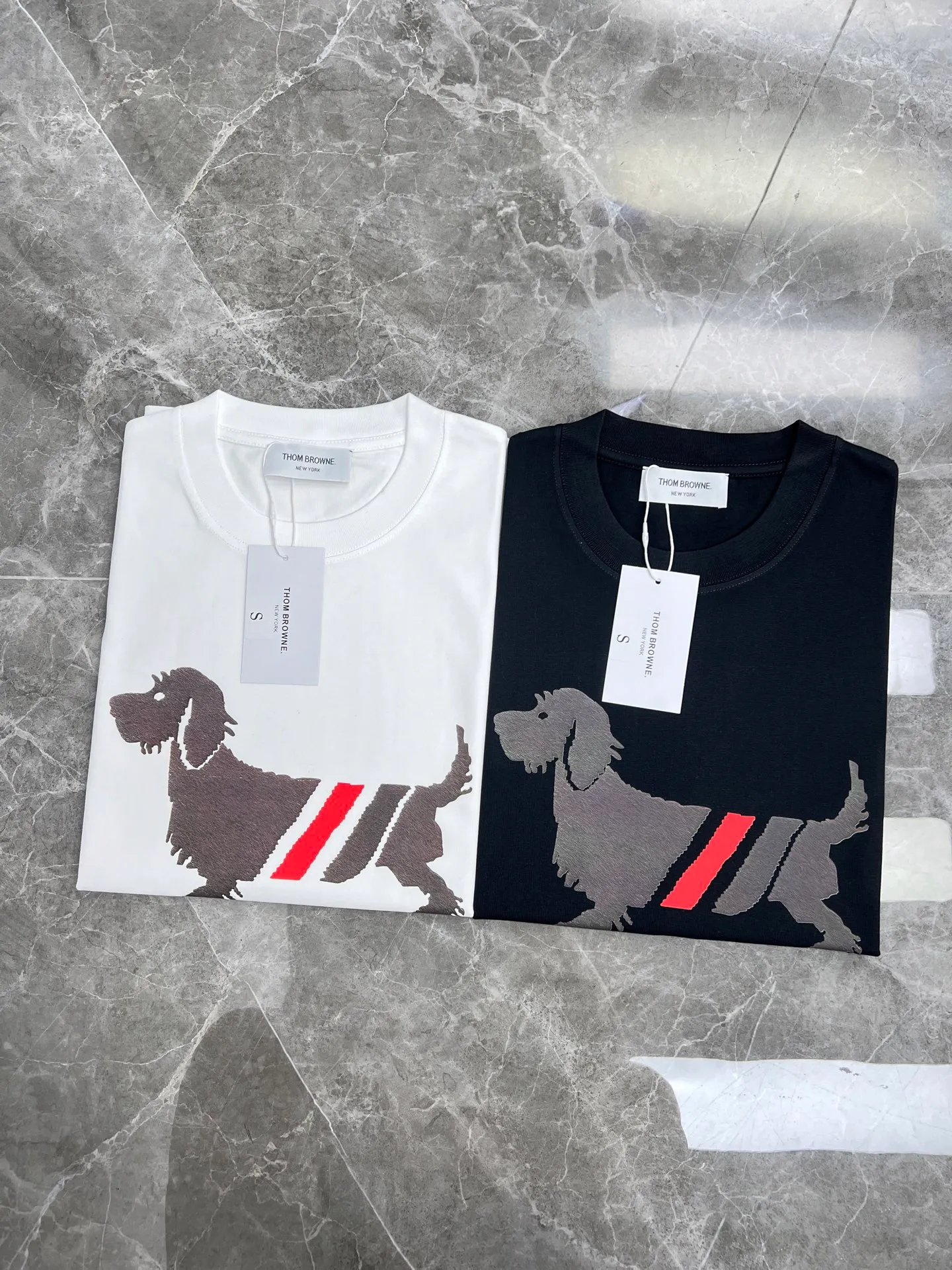 TB🌟New Arrival T T Hot Sale 99 280 🐎🐎Size：S-XXL Black White 2 Size S 110 54 69 21 M 114 56 71 22 L 118 58 73 22 XL 122 60 75 23 2XL 126 62 77 23